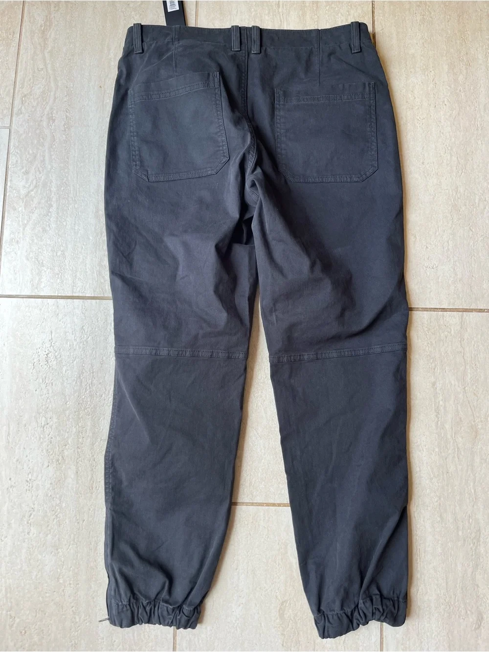 Banana Republic Black Cargo Pants with jogger zip ankles size 8 brand new - Picture 4 of 7